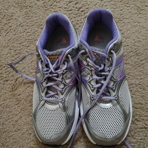 New Balance Women's 840 V2 Walking Shoes